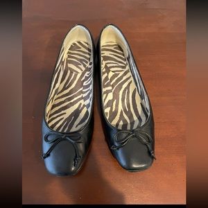 Stuart Weitzman Black Ballet Flat “Stringon” sz 7.5